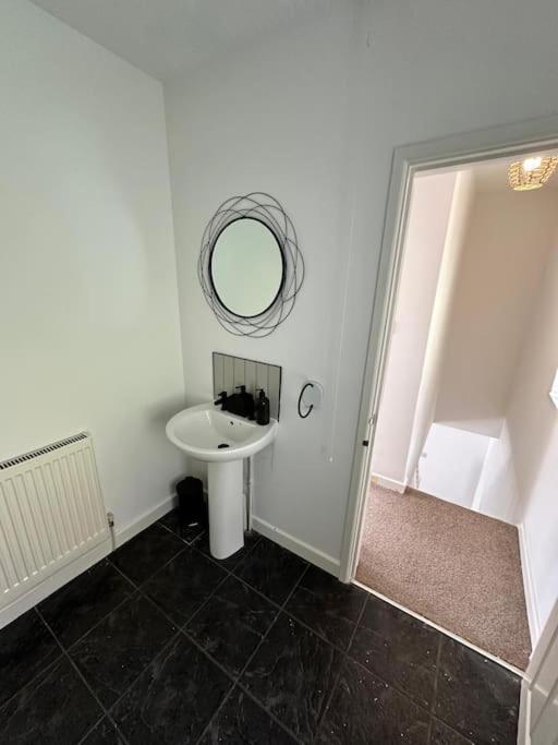 Stylish Miners Cottage At North Rd Porth  エクステリア 写真